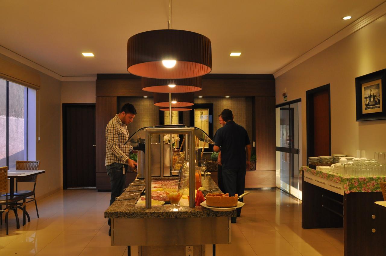 Hotel Valencia دورادوس المظهر الخارجي الصورة